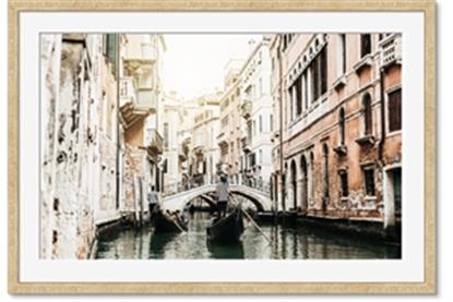 Image de Gondolas at Venice Italy